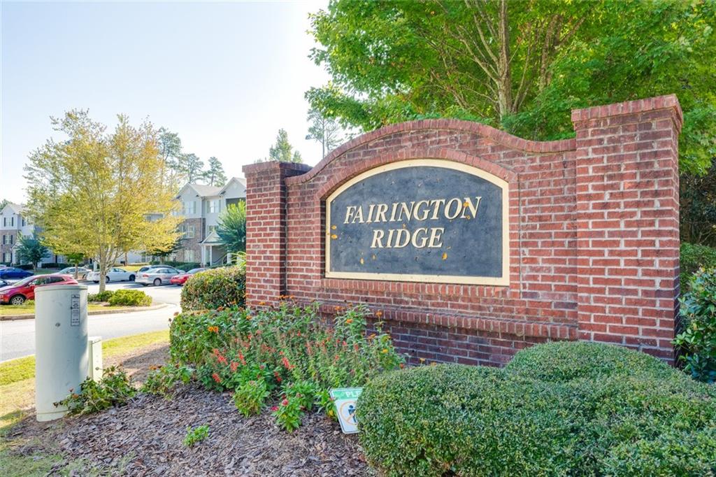 10202 Fairington Ridge Circle — photo