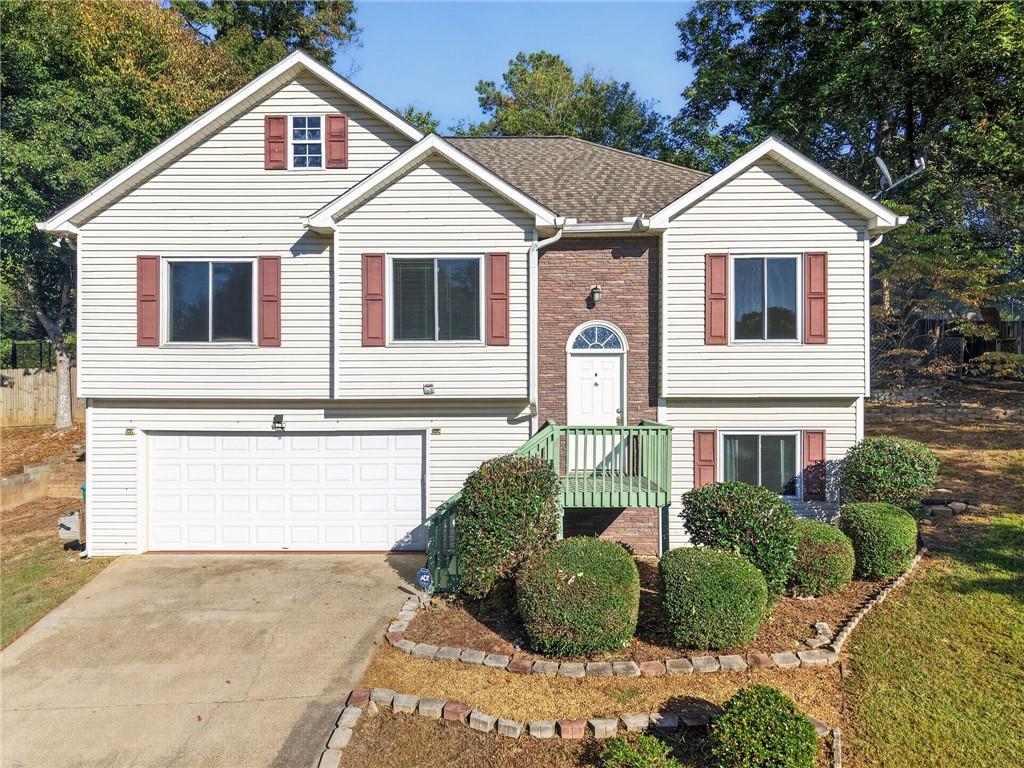1038 Whispering Woods Drive — photo