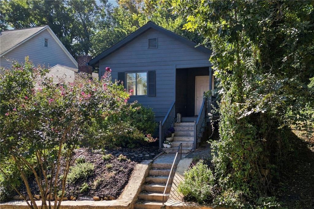 985 Martin Street SE — photo
