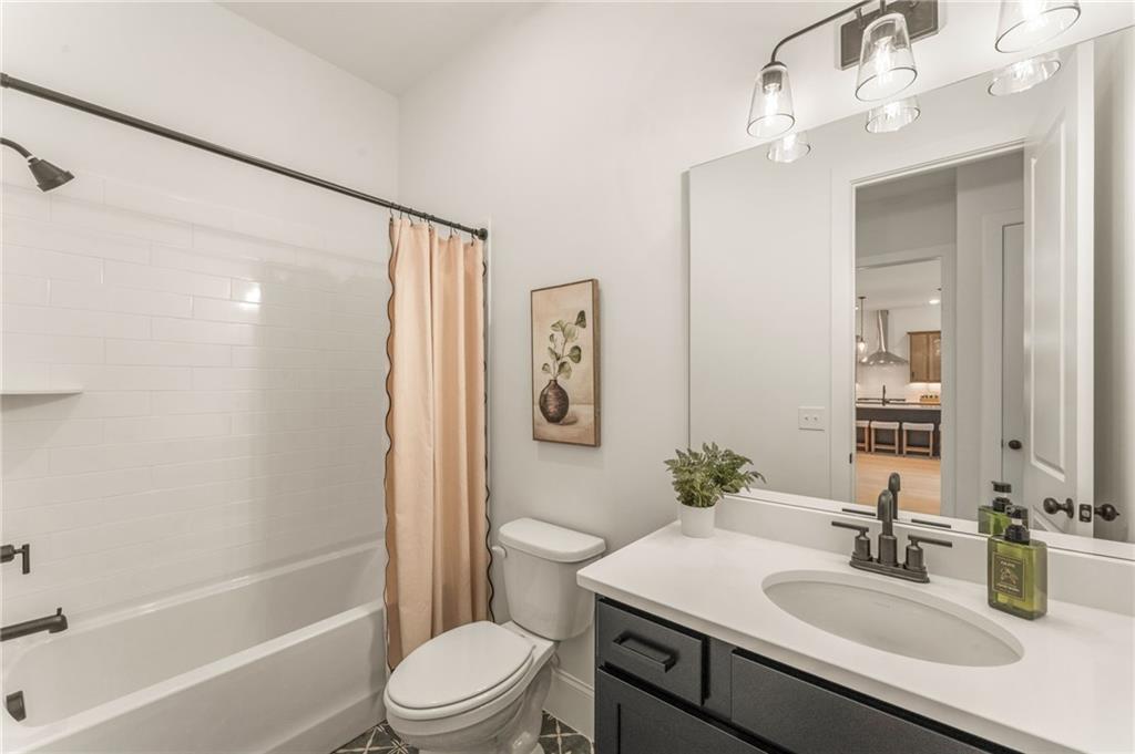 2715 Byess Court — photo