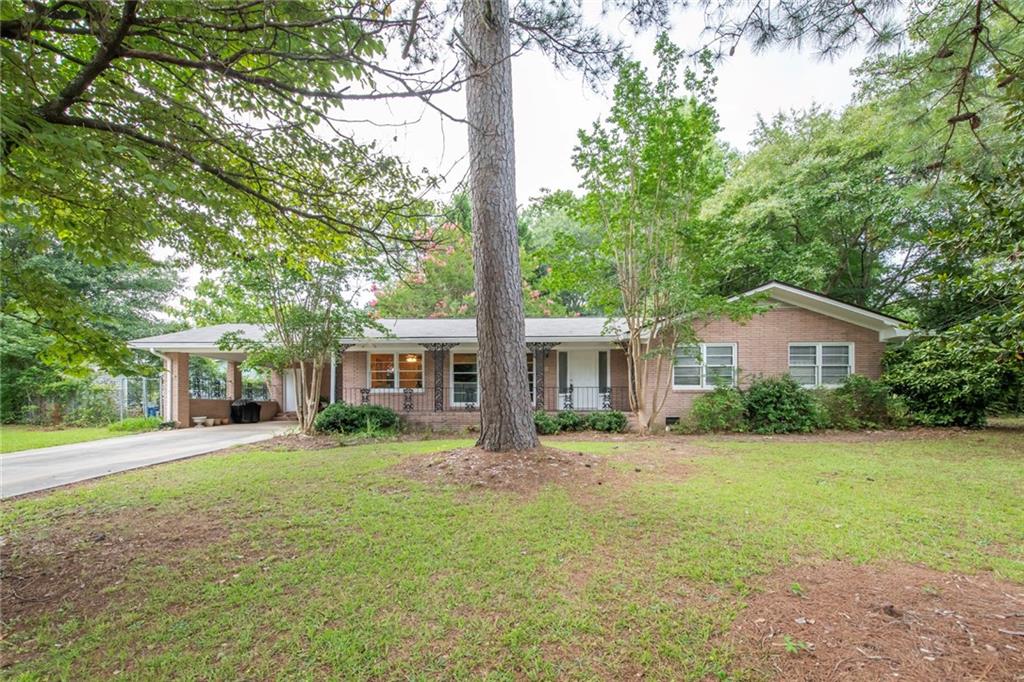 211 Bennett Circle — photo