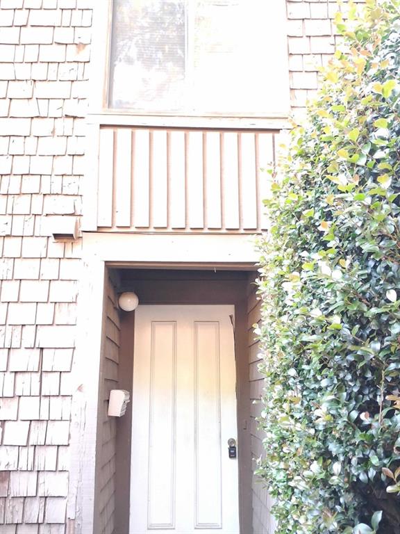 111 Willowick Drive — photo