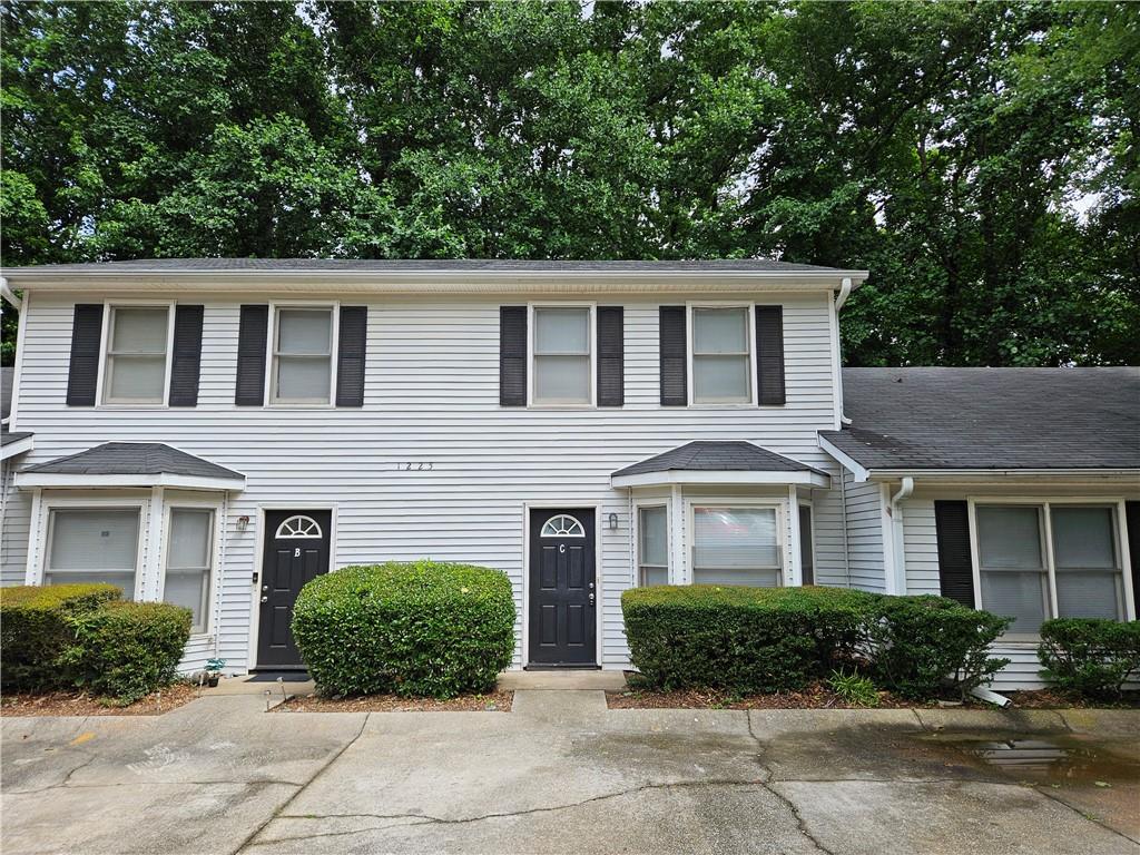 1225 Oakplace Drive SW — photo