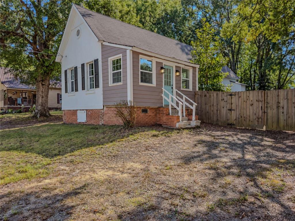 120 Norris Street — photo