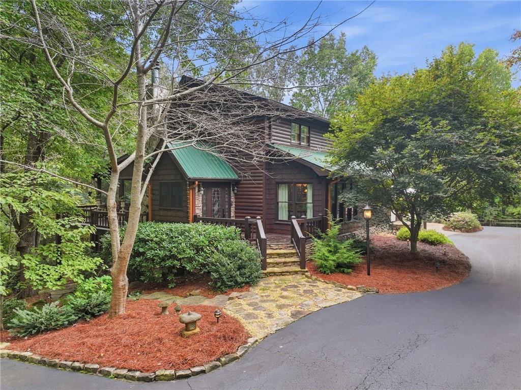 205 Minnehaha Trail — photo
