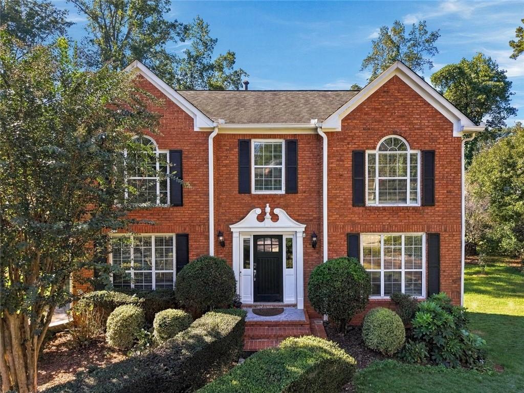 690 Ruxbury Court — photo