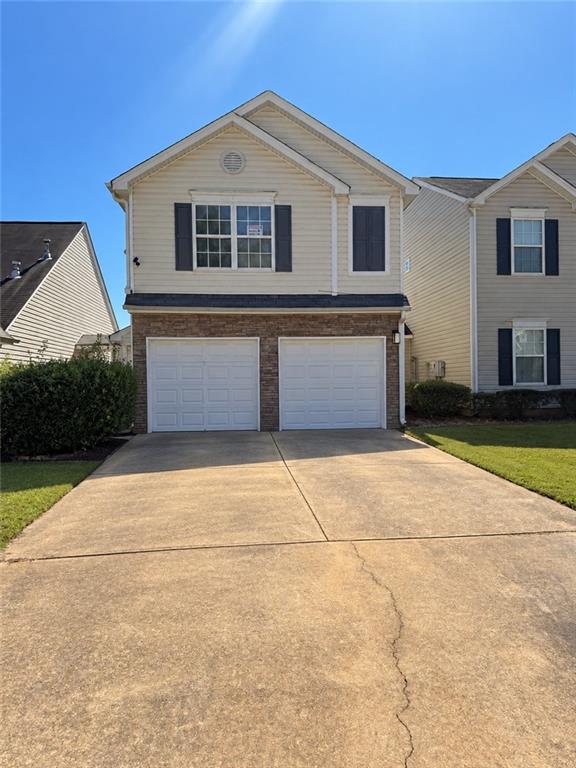 310 Lakeside Circle — photo