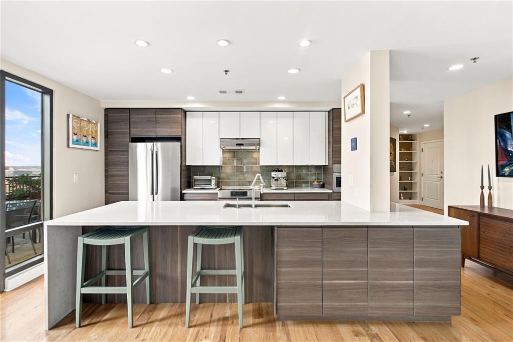565 Peachtree Street NE Unit 702 — photo