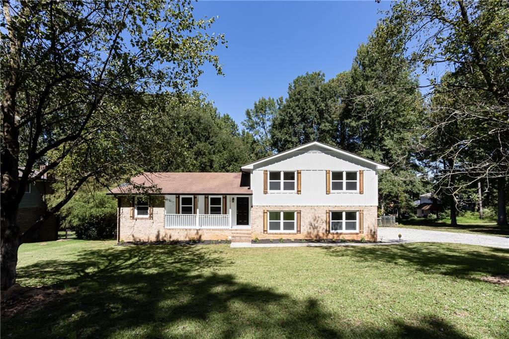 2882 Creek Drive — photo