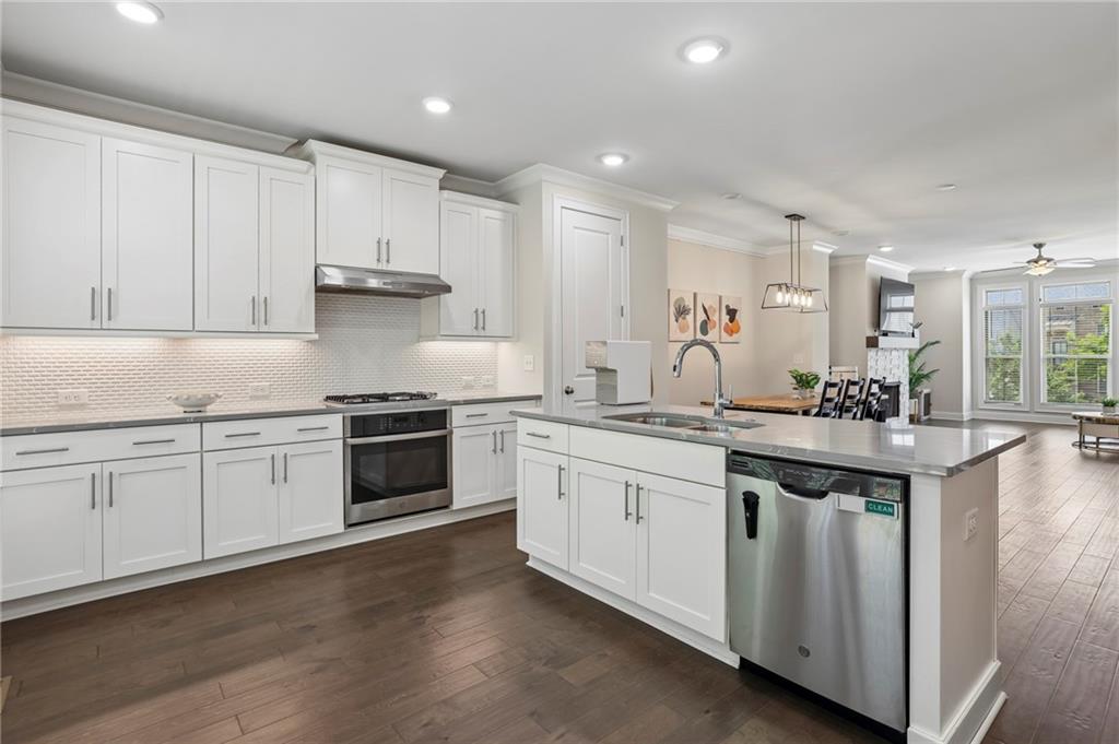 7938 Laurel Crest Drive — photo