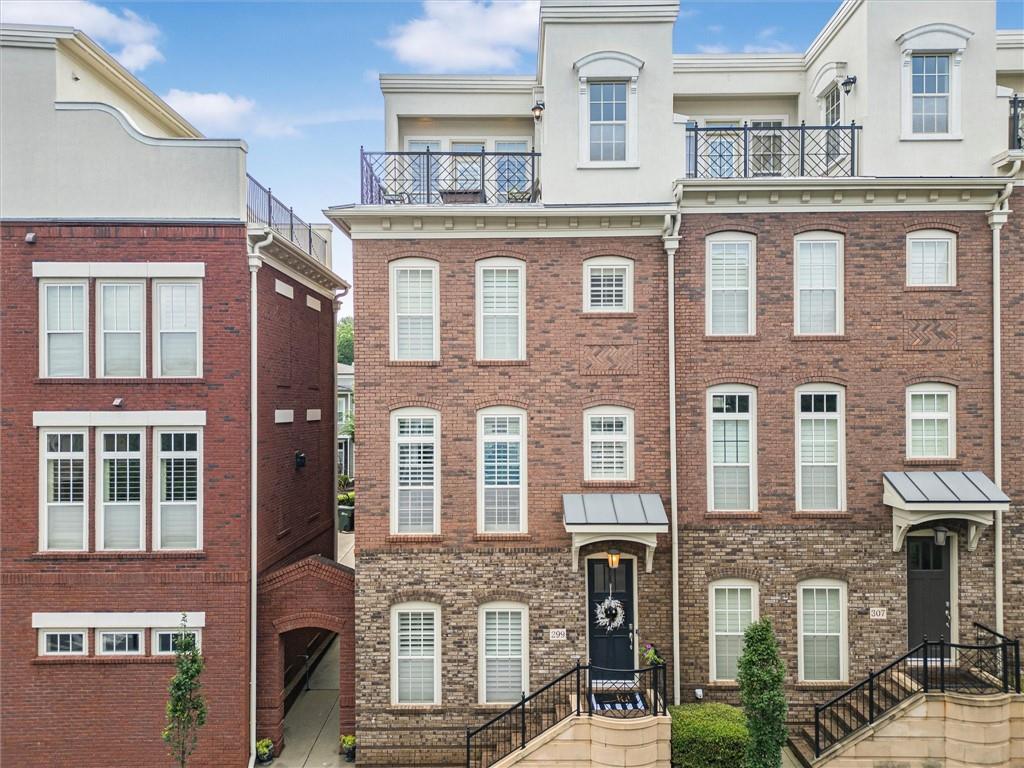 299 Green Street — photo