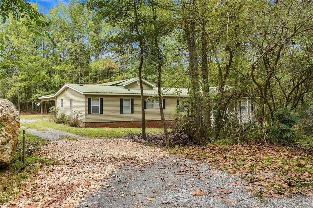 355 Isbell Road SE — photo