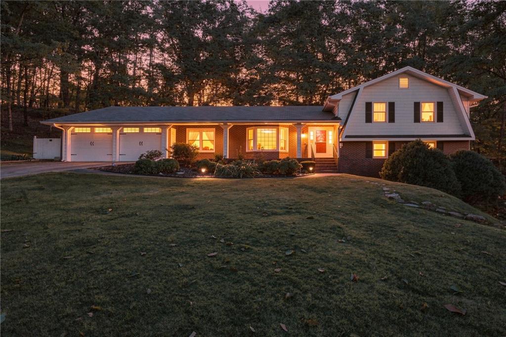2555 Ridge Park Drive — photo