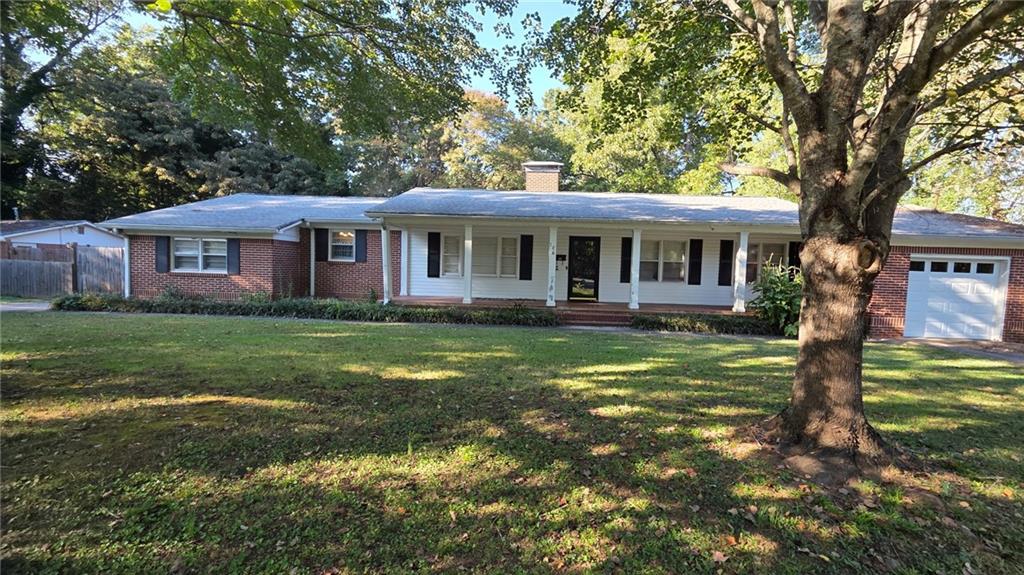 104 Woodhaven Drive — photo