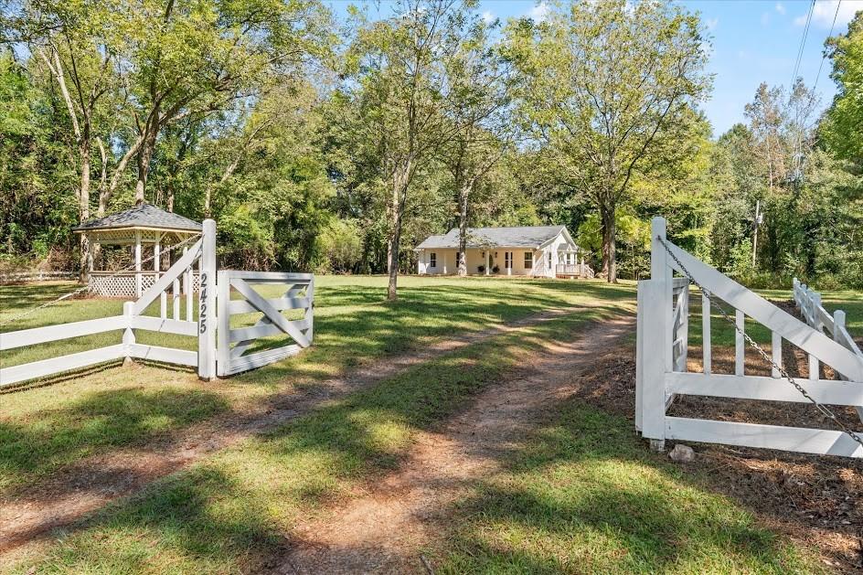 2425 Georgia 100 — photo