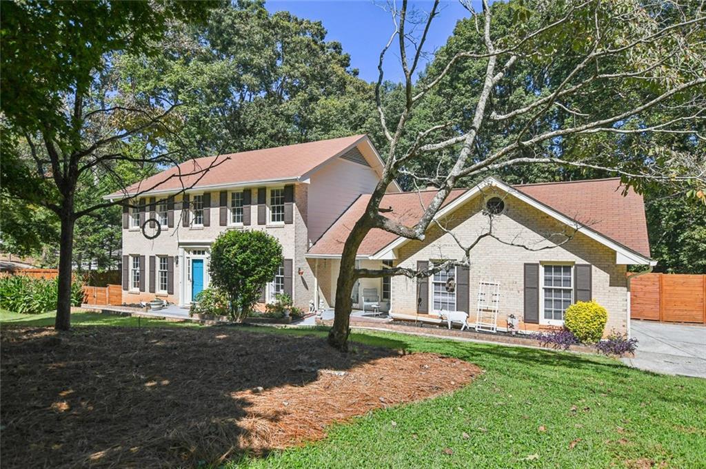 2209 Mountain Creek Drive — photo