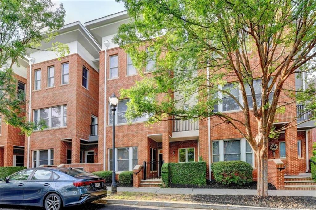 745 NE Fountainhead Lane NE Unit 130 — photo
