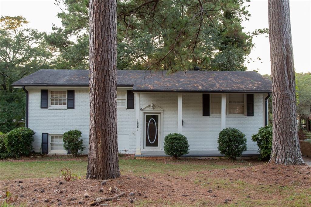 1681 Atherton Circle — photo