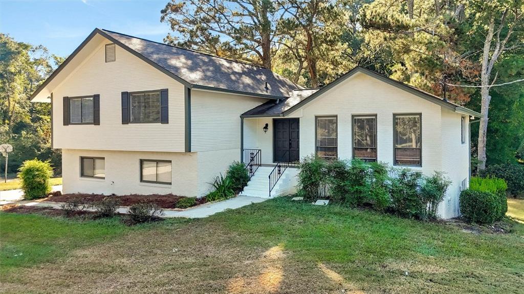 150 Thornton Drive — photo