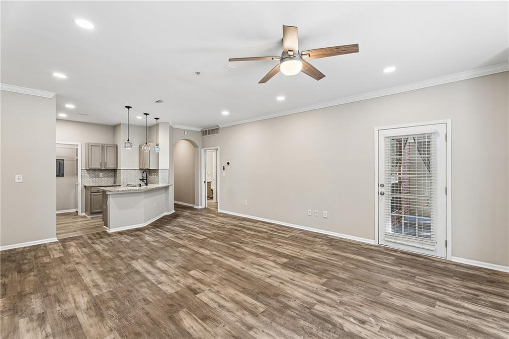 5641 Roswell Road Unit 111 — photo