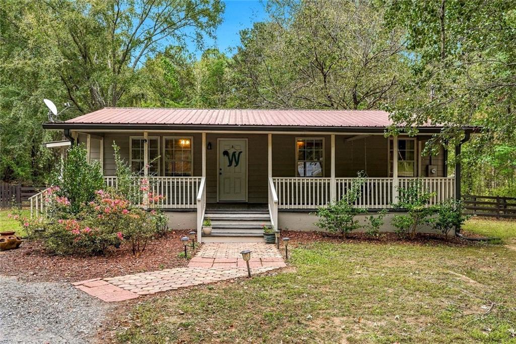 698 Spring Place Road NE, White, GA 30184