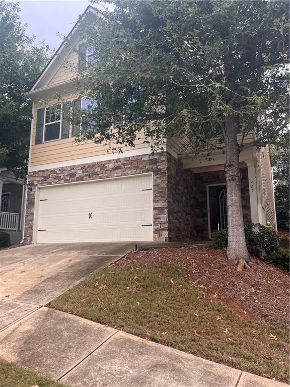 425 Village View Drive — photo
