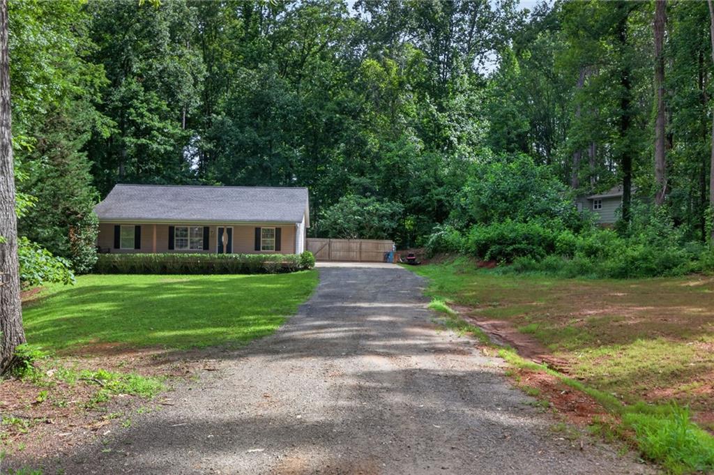 180 McCready Drive — photo