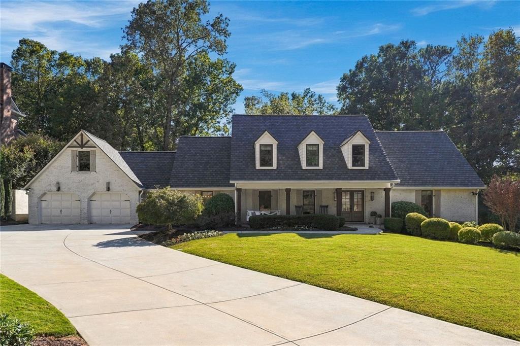 785 Oakhaven Drive — photo