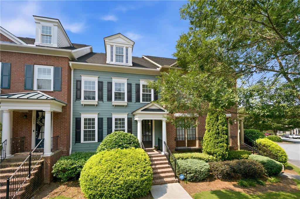 1258 Discover Green Lane — photo