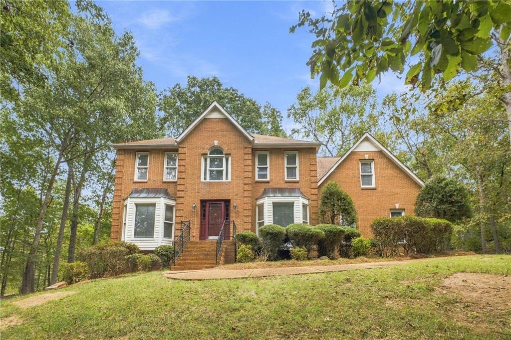 228 Sunset Drive SE — photo