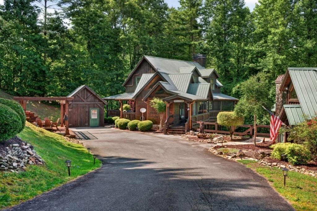 24 Twin Lakes Road, Blue Ridge, GA 30513 — photo 3