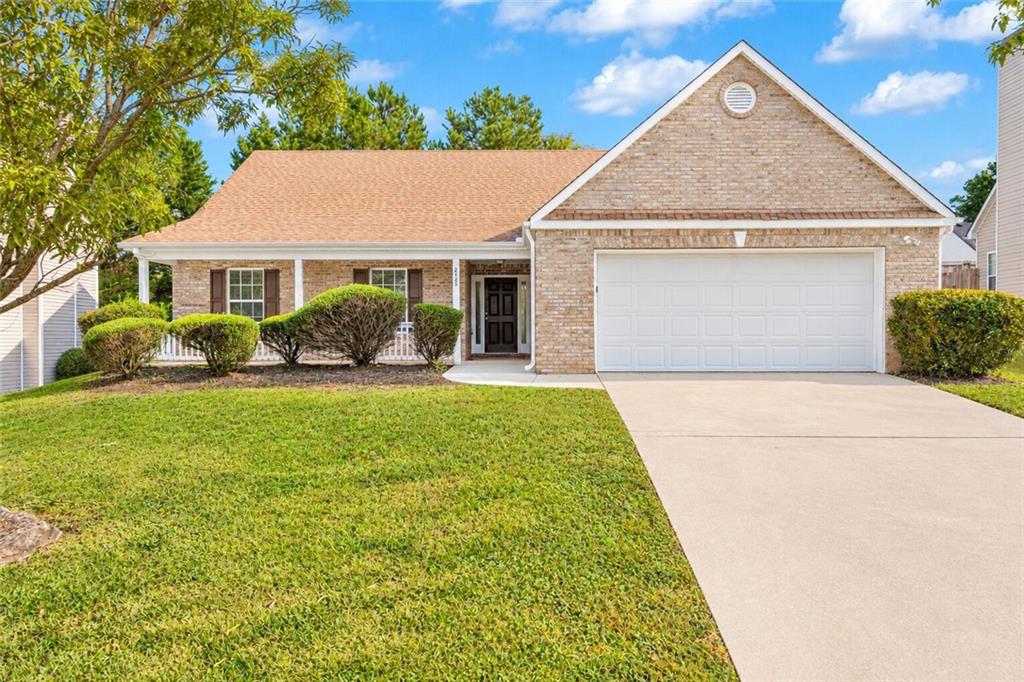 2425 Green Hollow Court — photo