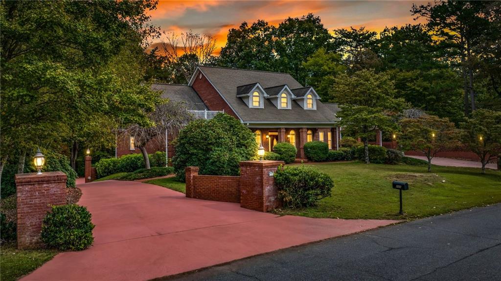 231 Westwoods Drive — photo