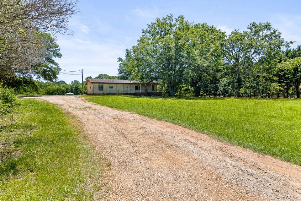 1302 N Mcdonough Road — photo