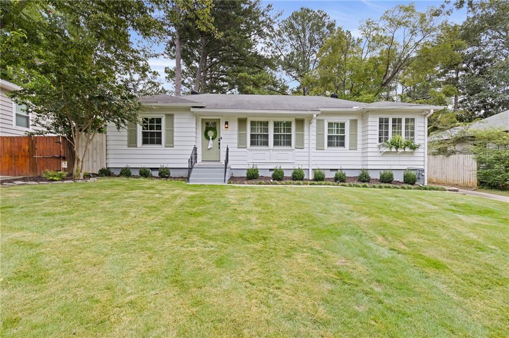 1116 Lindridge Drive NE — photo
