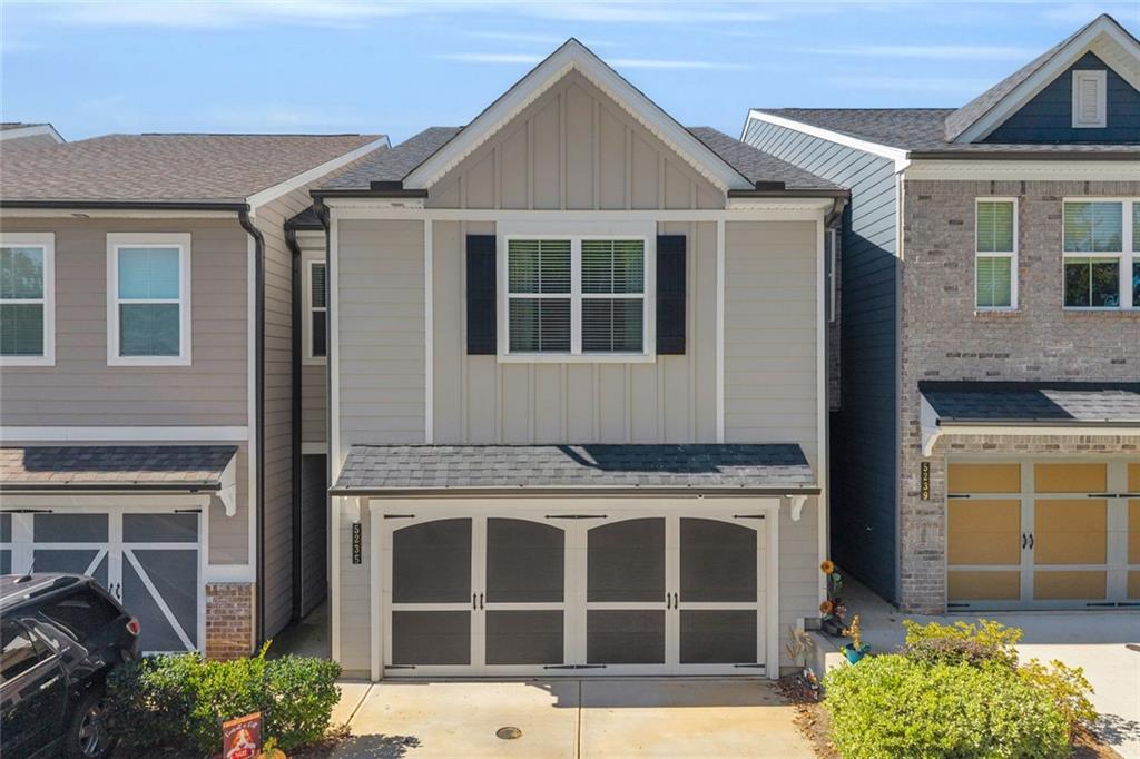 5235 Canberra Drive — photo