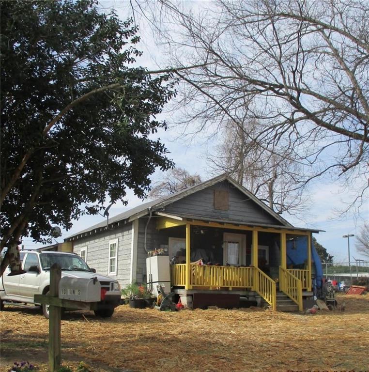 10 Jones — photo
