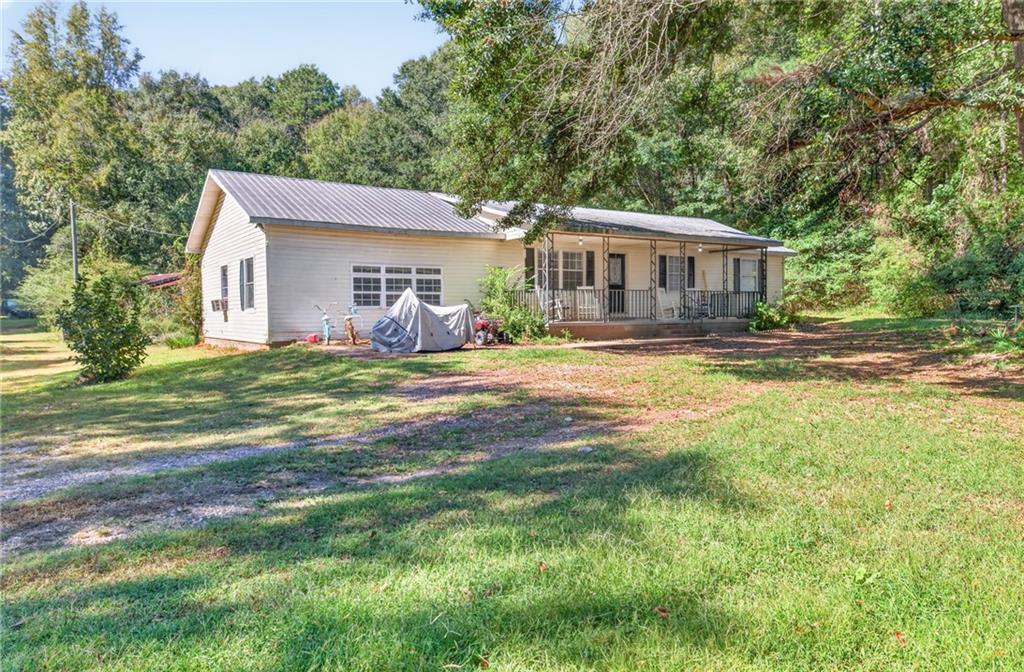 330 W Ridgeway Road — photo