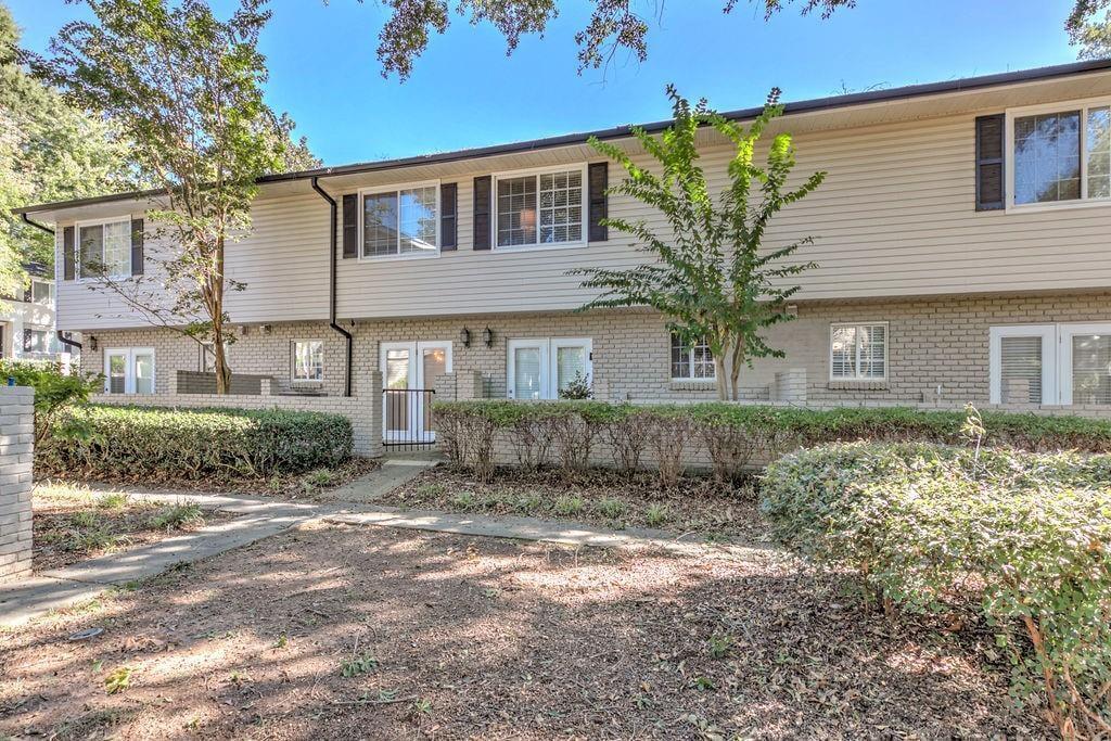 6940 Roswell Road Unit 7E — photo