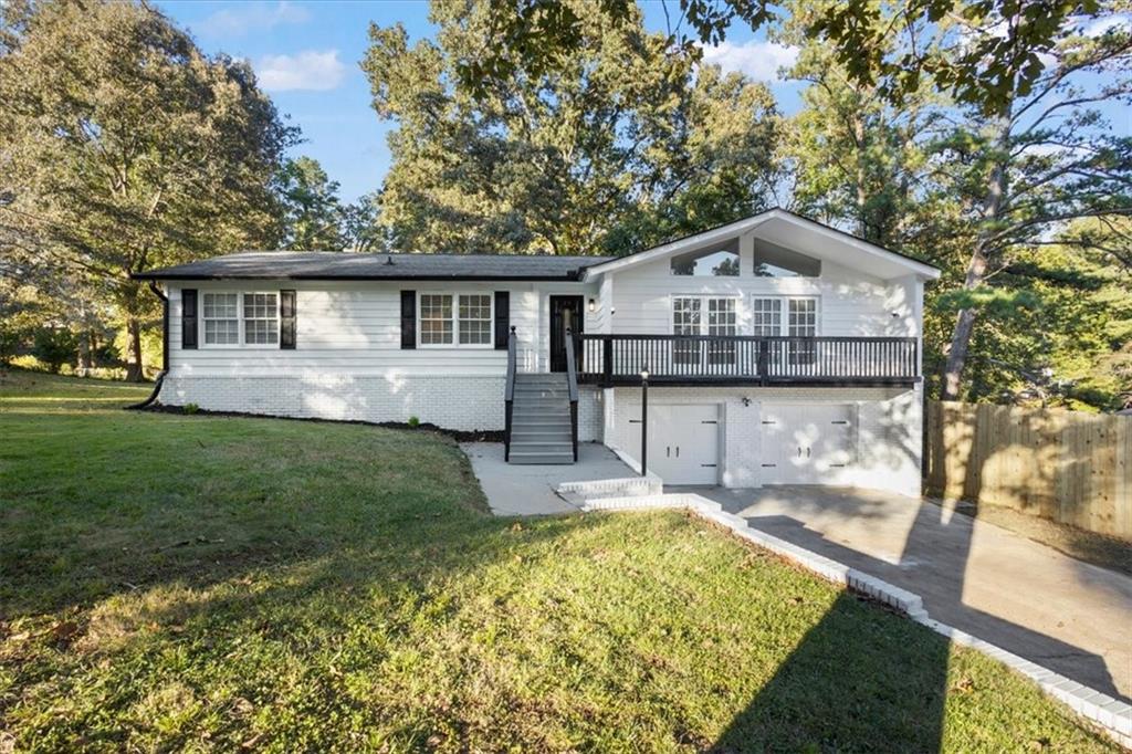 6140 Michelle Lane — photo