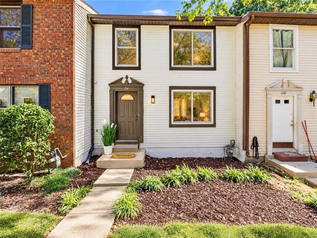 284 Roswell Commons Circle — photo