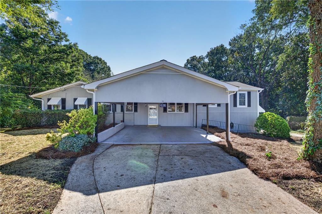 1536 W Oak Drive — photo