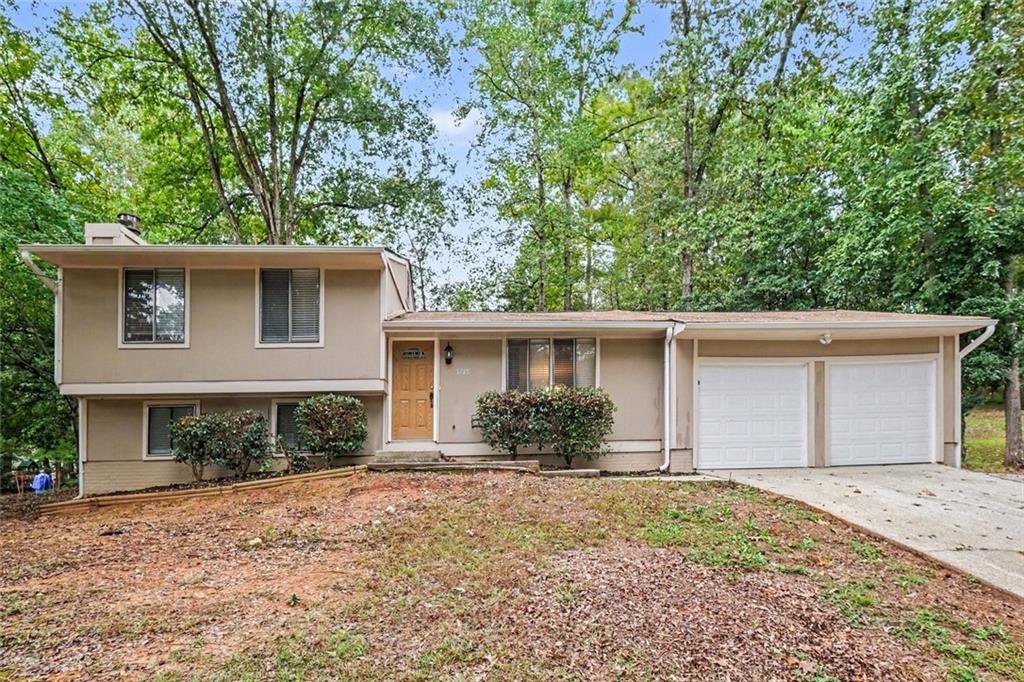 5765 Fieldstone Drive — photo