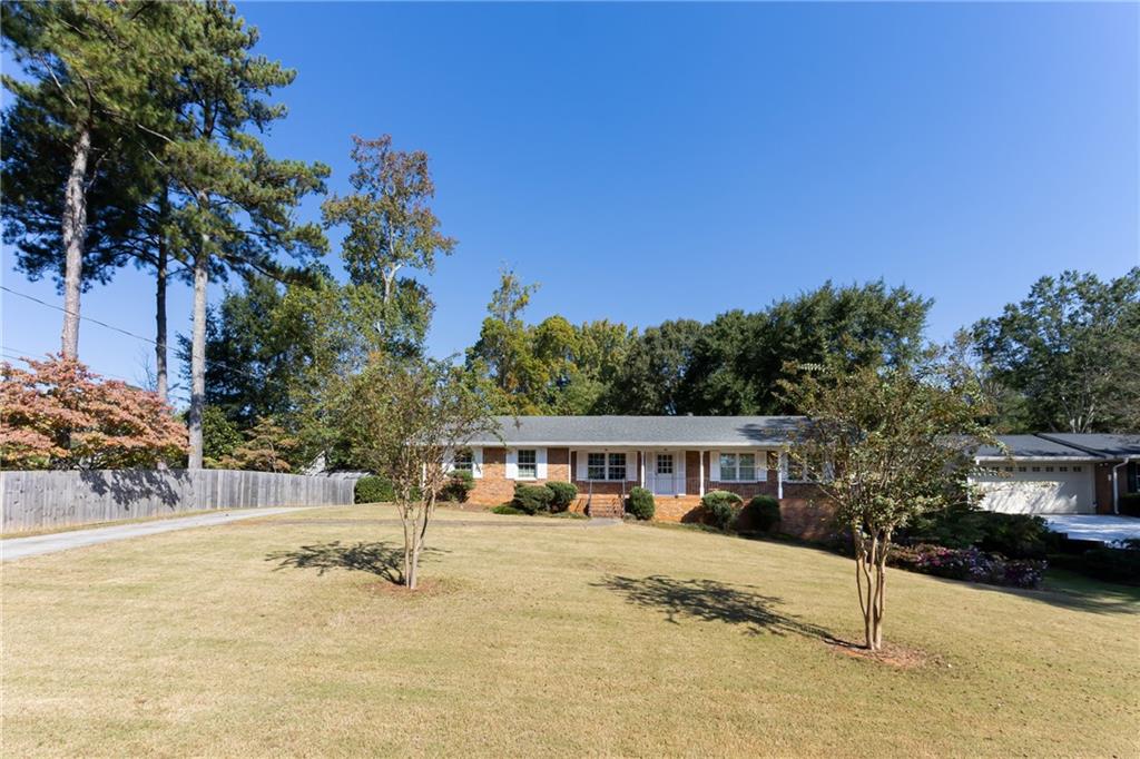 461 Highview Drive SE — photo