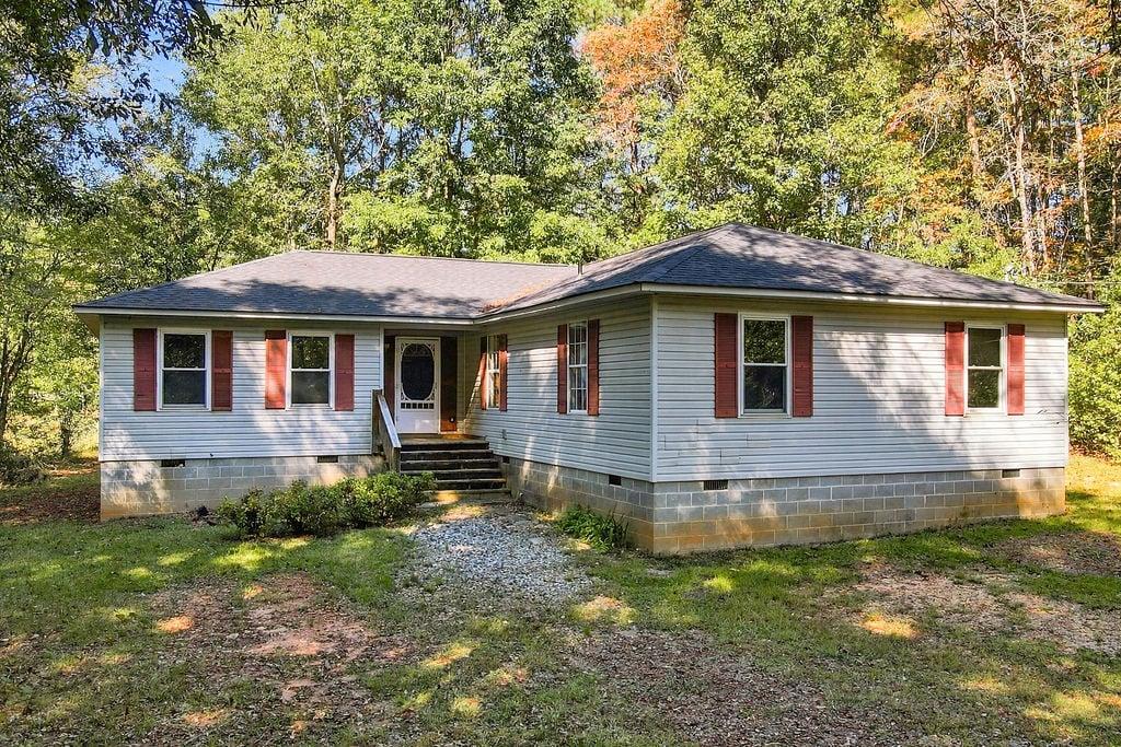 4541 New Kings Bridge Road — photo