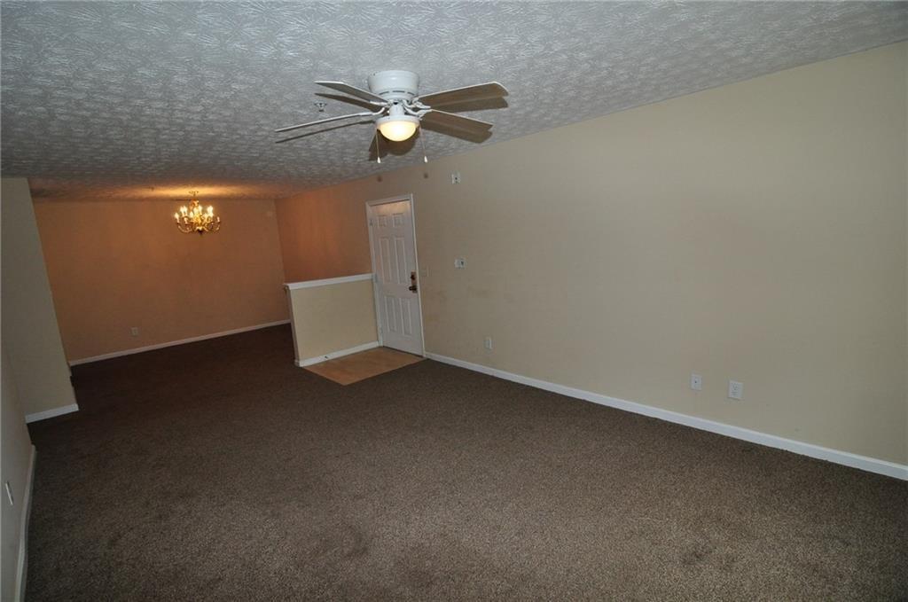 8304 Par Four Way — photo