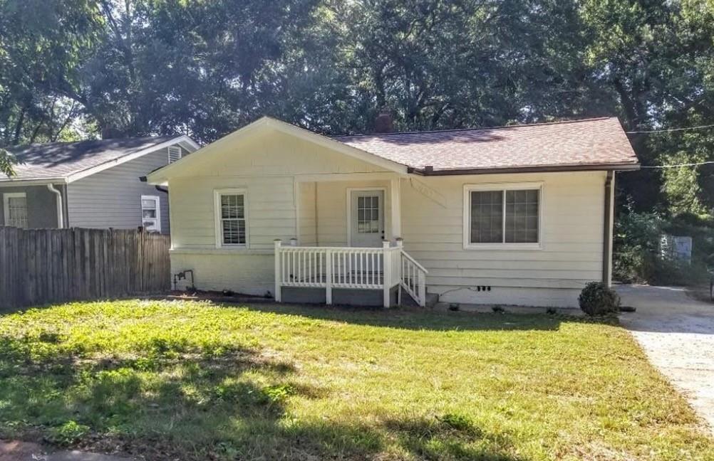 981 Moreland Drive SE — photo