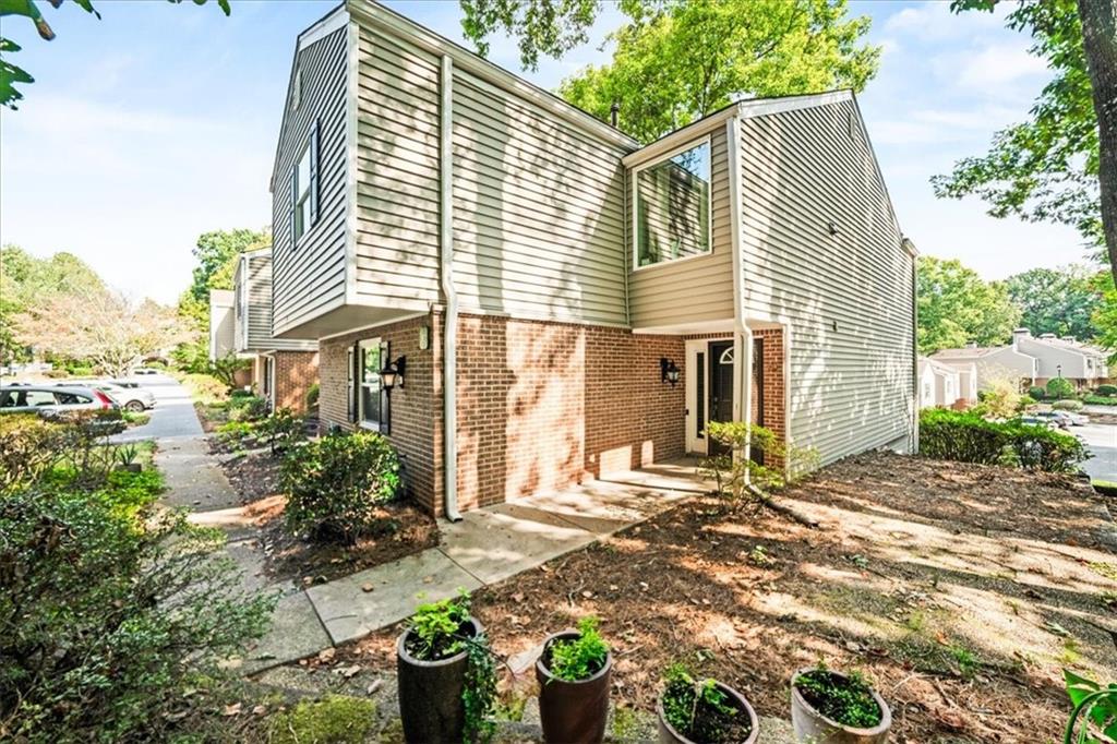30 Dunwoody Springs Drive — photo