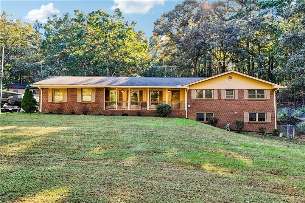 527 Mays Road — photo