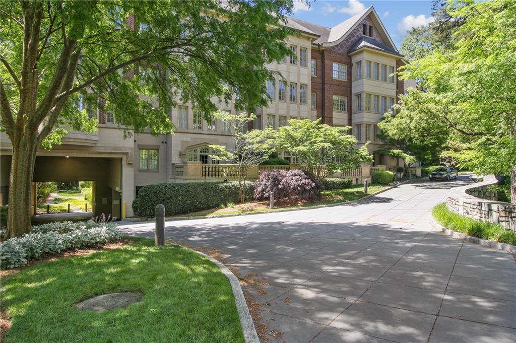 1717 N Decatur Road NE Unit 221 — photo